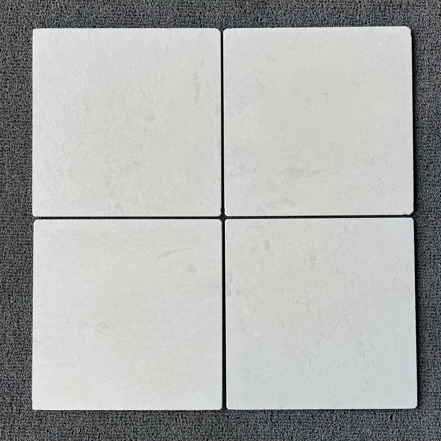 18" x 18" AGARWOOD LIMESTONE TUMBLED