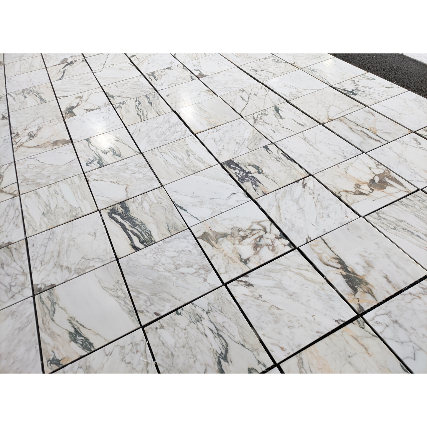 18" x 18" CALACATTA MONET TUMBLED