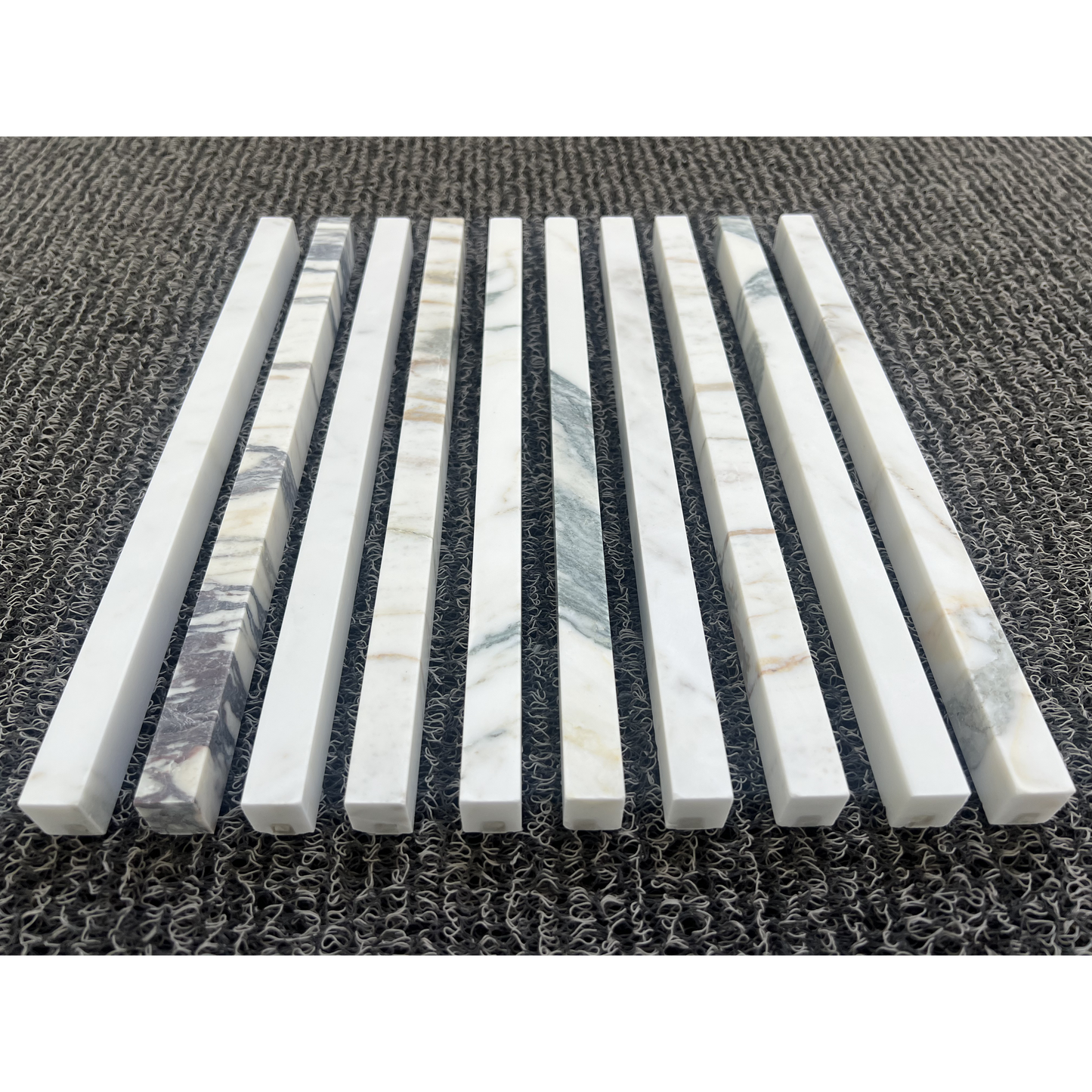 5/8" x 12" MOLDING LINER CALACATTA MONET HONED
