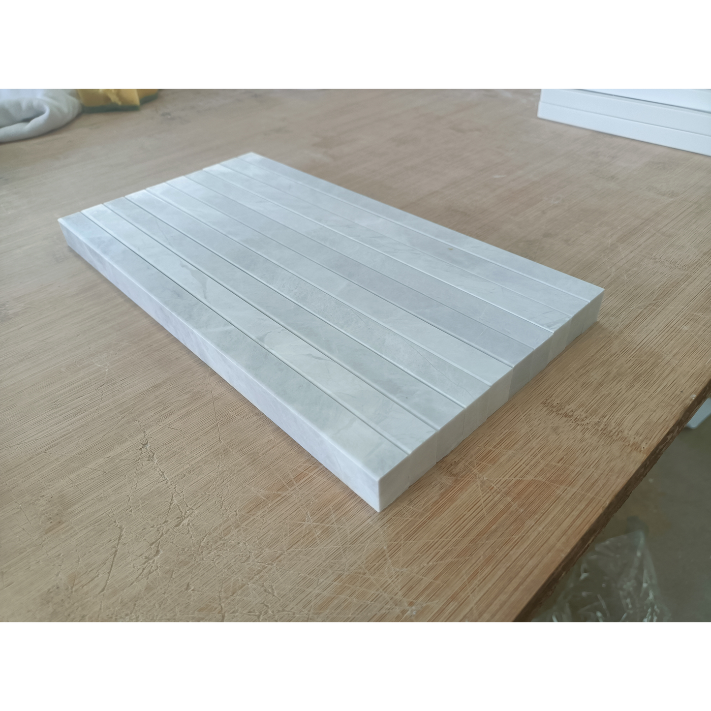 5/8" x 12" MOLDING LINER LAGUNA DOLOMITE HONED