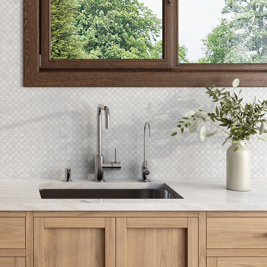 ARABESQUE CROSS LAGUNA DOLOMITE HONED