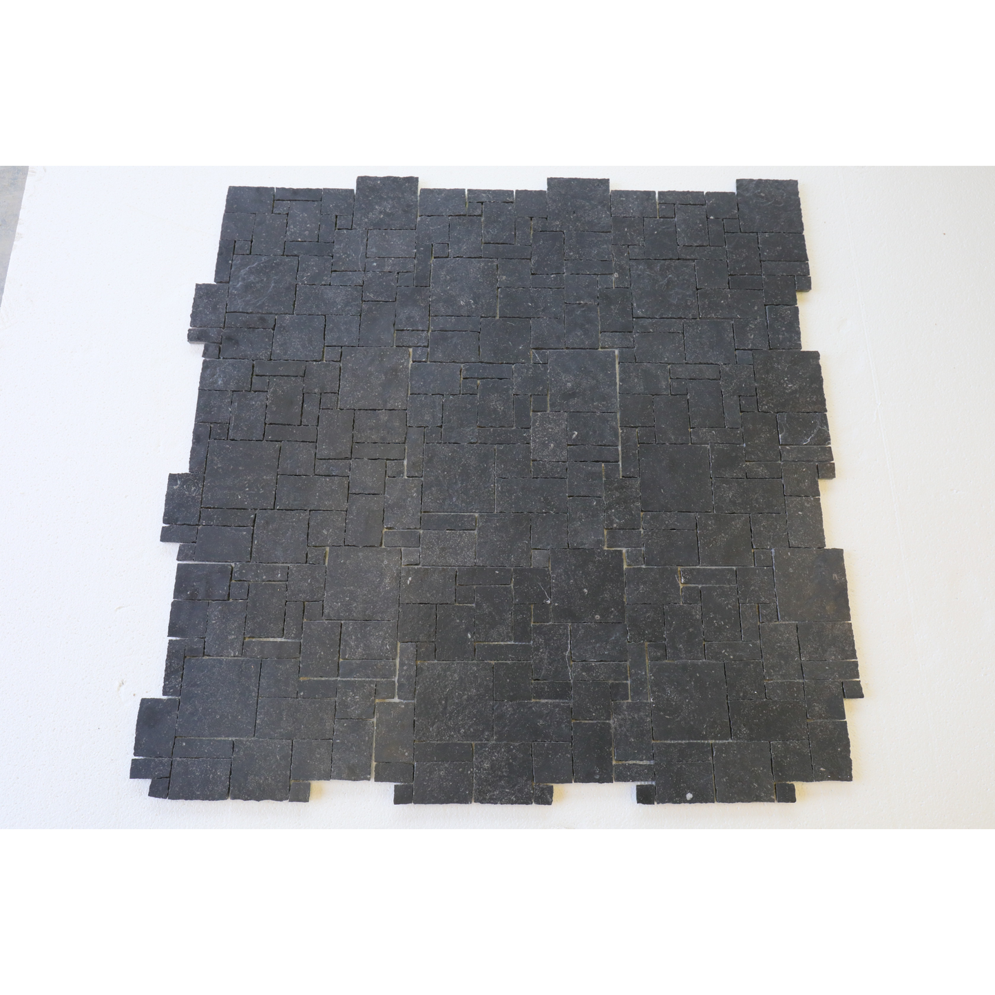 GRAND PALAZZO BELGIAN BLUESTONE BRUSHED