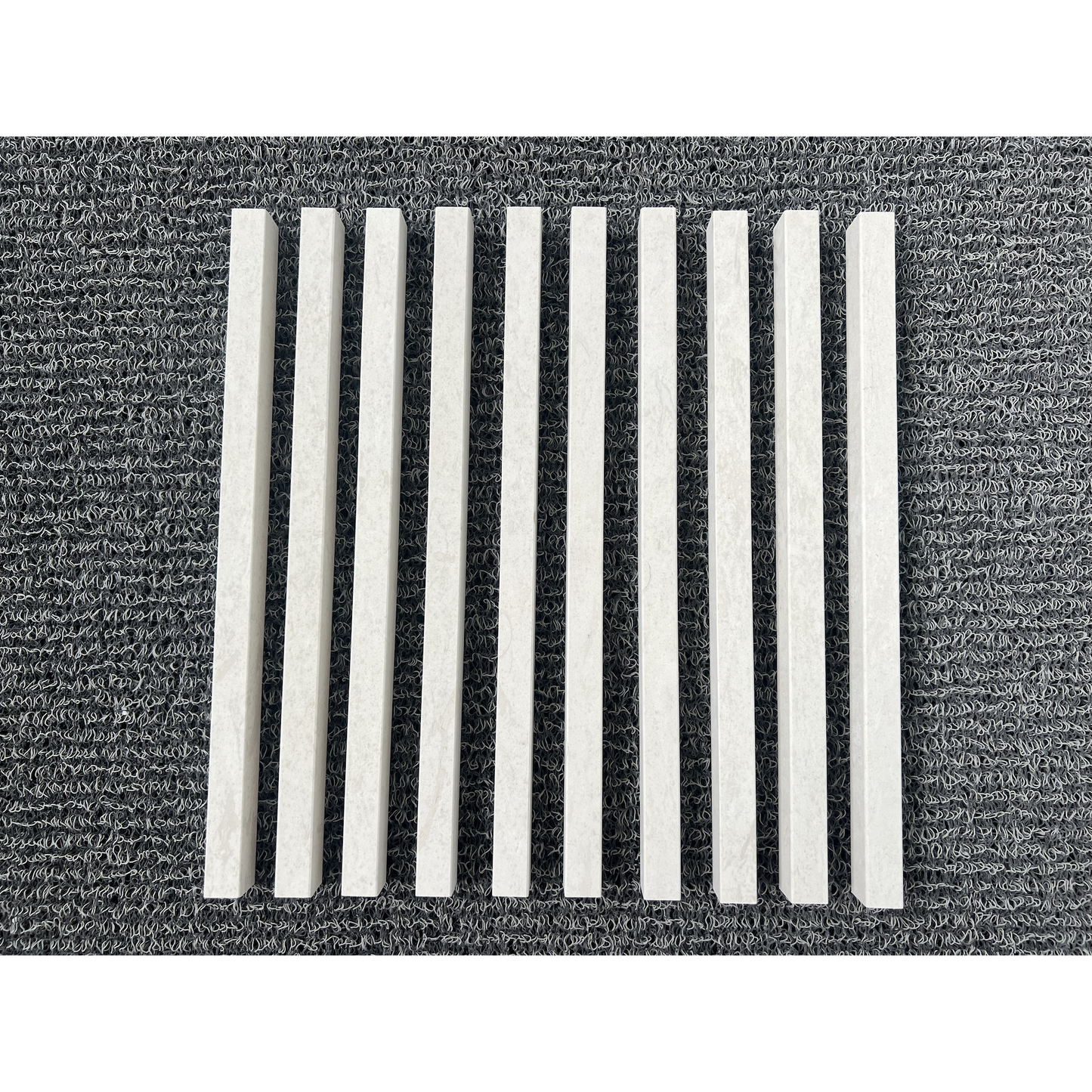5/8" x 12" MOLDING LINER AGARWOOD LIMESTONE HONED