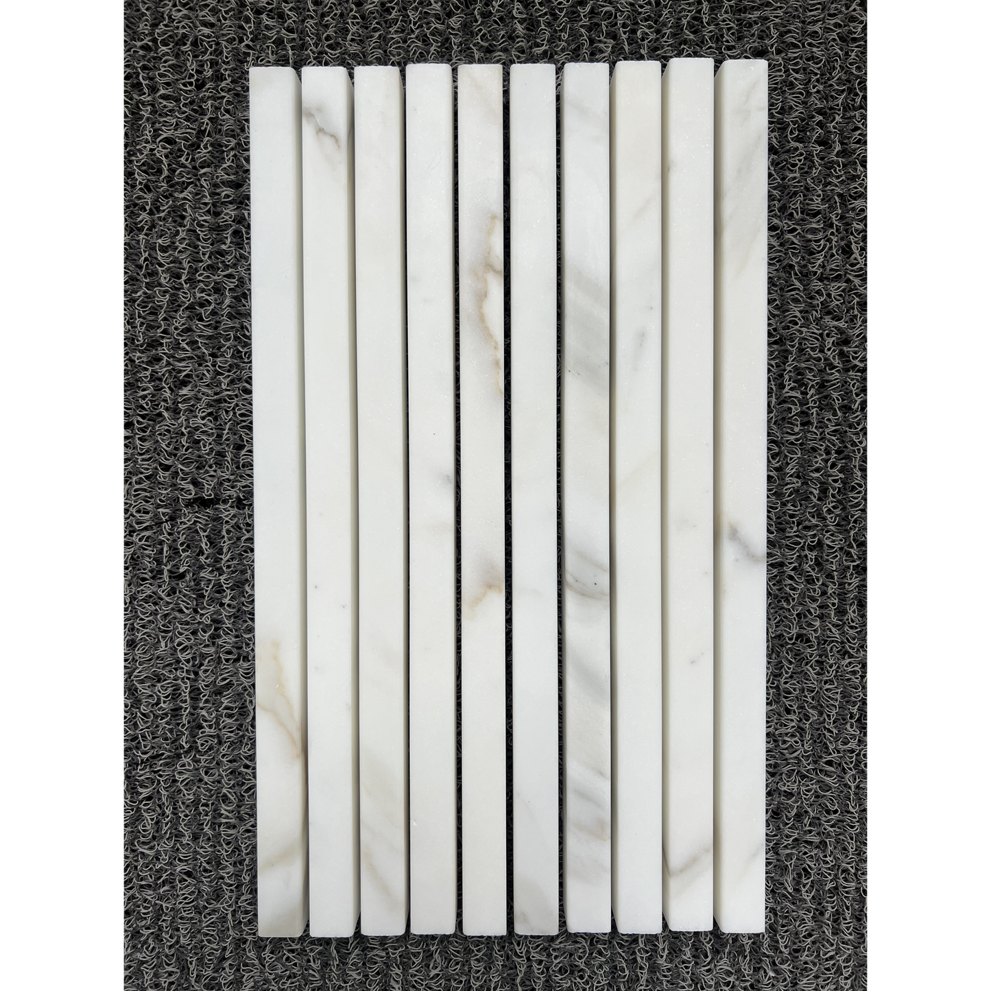 5/8" x 12" MOLDING LINER CALACATTA GOLD HONED