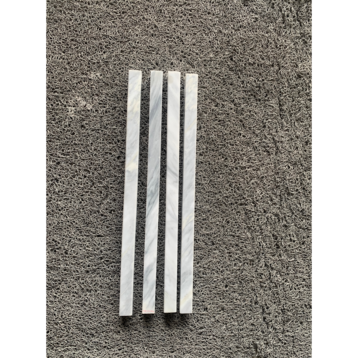 5/8" x 12" MOLDING LINER CALACATTA MANHATTAN HONED