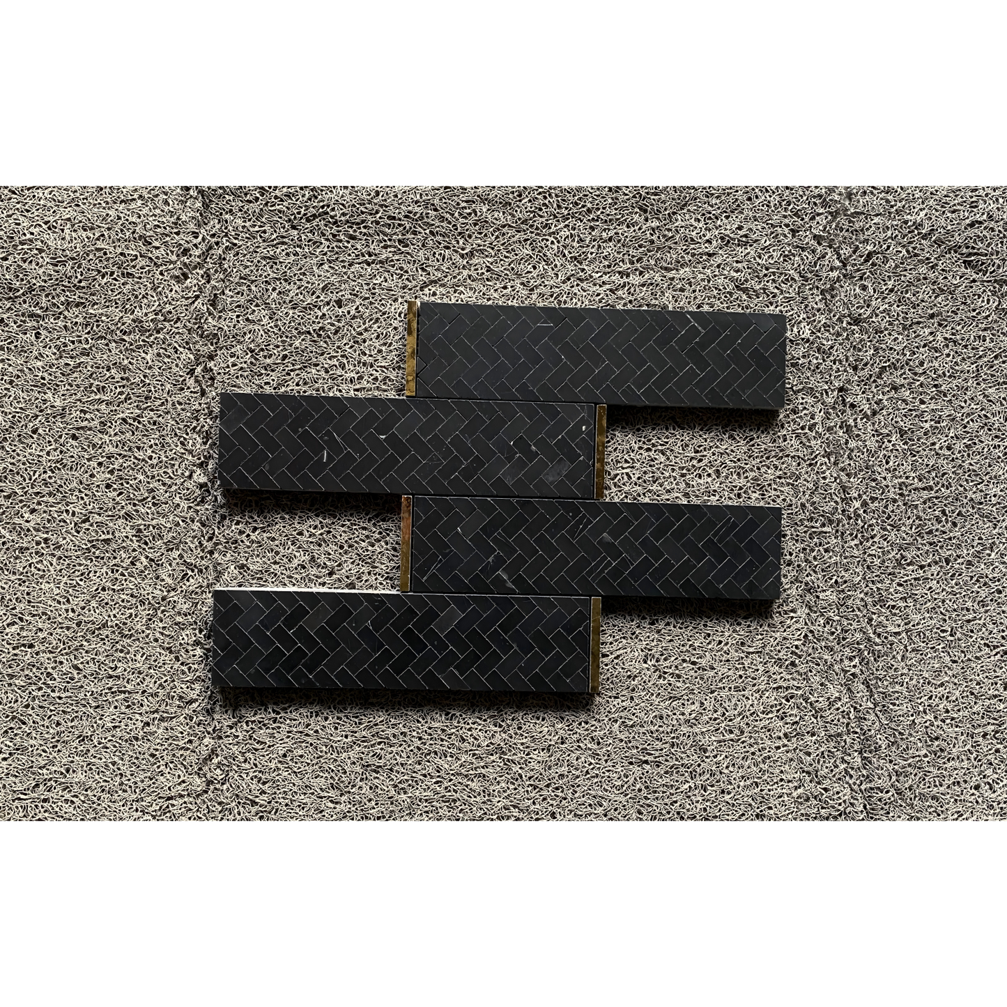 PARAGON BLACK