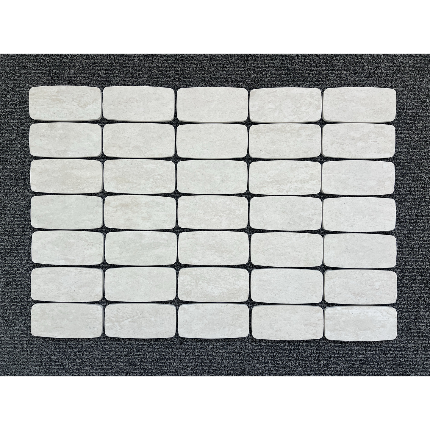 SOAP AGARWOOD LIMESTONE BRUSHED